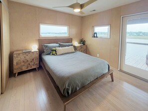 5 bedrooms, free WiFi, bed sheets