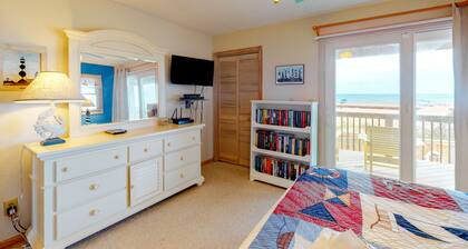 Grand beach home with 2 porches, private pool, hot tub, media room, & ocean view