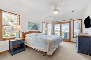 6 bedrooms, free WiFi, bed sheets