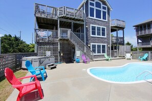 Pool - Charming home with ocean view, private pool, hot tub - 1-minute walk to beach (Avon)