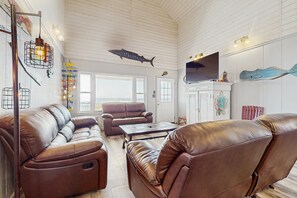 TV, DVD player - Beachfront Home with Ocean-View Deck, Outdoor Shower, WiFi, AC & Washer/Dryer (Holden Beach)