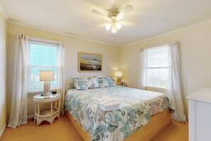 4 bedrooms, iron/ironing board, free WiFi, bed sheets