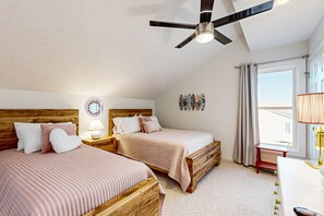 4 bedrooms, travel cot, free WiFi, bed sheets