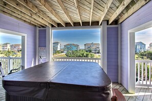 Spa - Outer Banks house with private pool, hot tub, W/D & ocean view - dog-friendly (Avon)