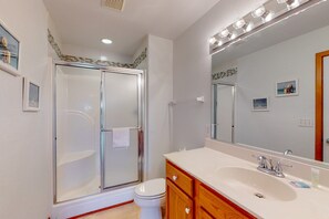 Shower, towels - Outer Banks house with private pool, hot tub, W/D & ocean view - dog-friendly (Avon)