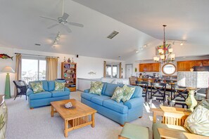 TV, fireplace, DVD player, table football - COASTAL BEACH HOME WITH EASY BEACH ACCESS, PRIVATE POOL & HOT TUB (Avon)