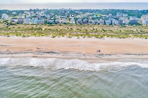 On the beach - Oceanfront home with private pool, hot tub, decks & fast WiFi - dog-friendly (Salvo)