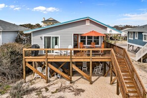 Terrace/patio - 3BR Oceanfront | Deck | Washer/Dryer (Oak Island)