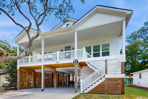 Exterior - Coastal home with private patio, close to beach and local attractions (Oak Island)