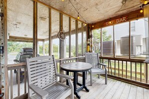 Outdoor dining - Temptation #40-HC4: Dog-friendly, private hot tub, pool - walk to beach (Avon)