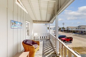 Property grounds - Toes in the Water: Soundview, Dog Friendly (Ocean Isle Beach)