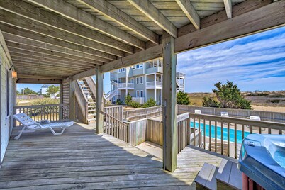 Oceanfront home with private theater, hot tub, pool & pool table