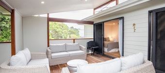 Island Hideaway - your Island Retreat with Viewa