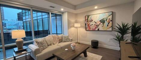 Televisión y oficina