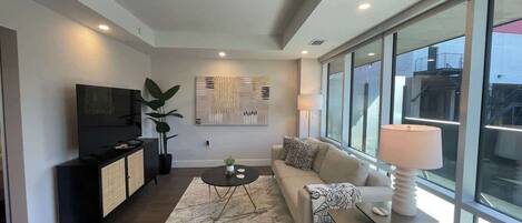 Televisio, työhuone