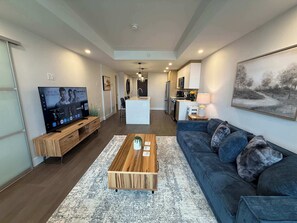 TV - Waterfront downtown 2 BR, 2 Bath with 6 appliances (Halifax)