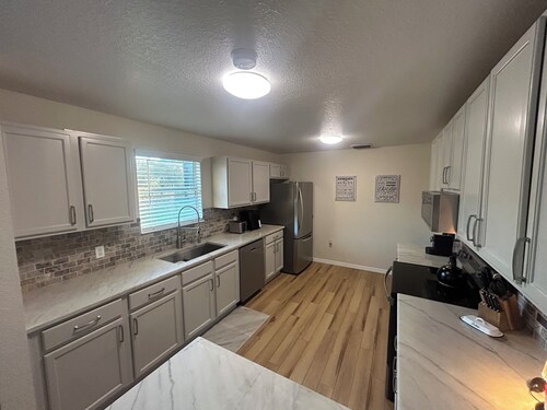 “Relax & Recharge in a Private Countryside Cottage with Fire Pit, Laundry, & Gym