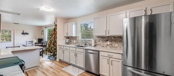 “Relax & Recharge in a Private Countryside Cottage with Fire Pit, Laundry, & Gym