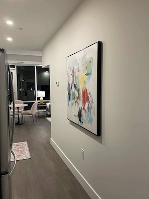 Interior - Downtown, bright and modern 1 BR with 6 appliances (Halifax)