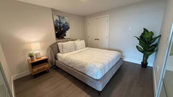 1 bedroom, iron/ironing board, travel crib, WiFi