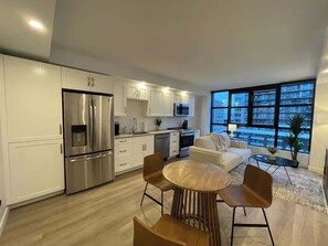 Interior - Downtown waterfront 1 BR with 6 appliances and gym (Halifax)