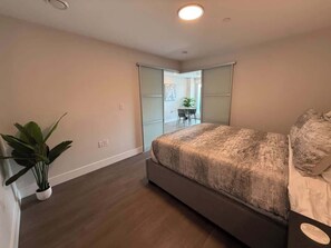 1 bedroom, iron/ironing board, travel cot, WiFi