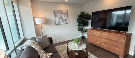 Televisio, työhuone