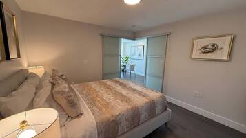 1 dormitorio, tabla de planchar con plancha, cuna de viaje y wifi