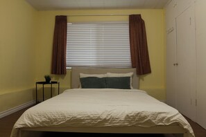 3 chambres, fer et planche à repasser, accès au Wi-Fi (inclus)