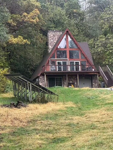 Large home space minutes from La Crosse