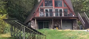 Large home space minutes from La Crosse