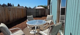 Family-Friendly One-Level Home in Aloha