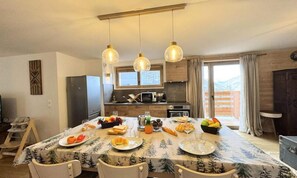 Dining - Apartment in Vars Les Claux Near Slopes (Vars)