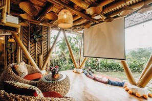 Interior - Queen House (Pering Sari, Selat, Kabupaten Karangasem)