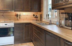 Refrigerador, horno, placa de cocina, lavavajillas