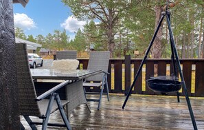 Outdoor dining - Gorgeous home in Bjorli with WiFi (Bjorli)