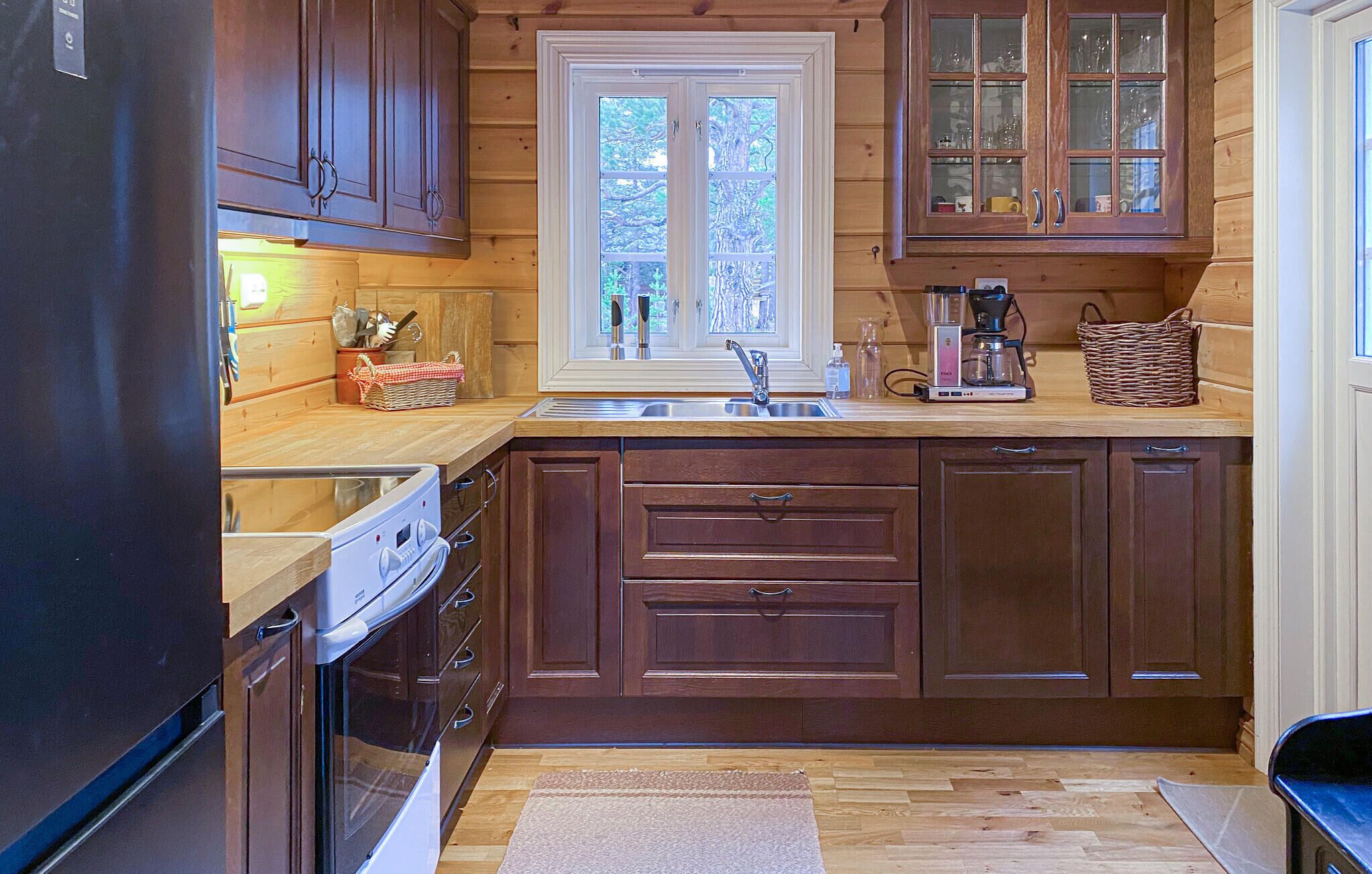 Réfrigérateur, four, plaque de cuisson, lave-vaisselle