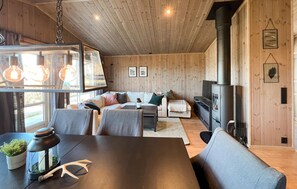 Smart TV, fireplace - Stunning home in Gålå with WiFi (Gålå)