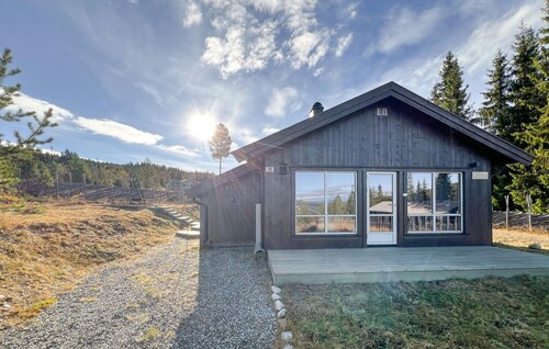 Stunning home in Gålå with WiFi