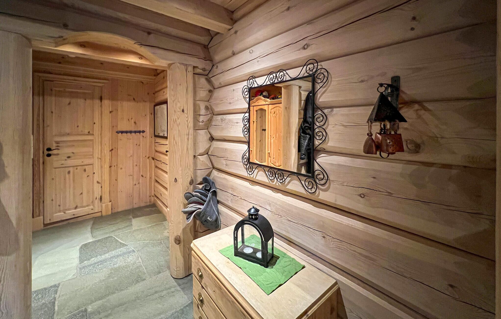 المنشأة من الداخل