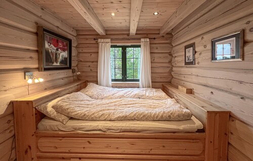 Lovely home in Sjusjøen with sauna