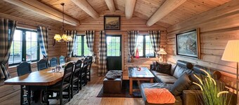 Lovely home in Sjusjøen with sauna