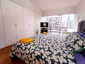 2 عدّة غرف نوم ومكواة/لوح كي وواي فاي وملاءات أسرّة