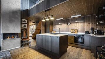 Stovetop, dishwasher, coffee/tea maker