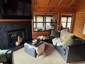 Smart TV, ping pong, books, video library