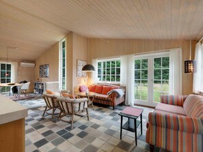 House | Interior - 5 Star Holiday Home in Fur (Fur)