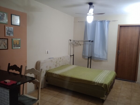 1 habitación, wifi y ropa de cama 