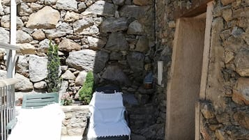 Enceinte de lâhĂ©bergement