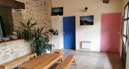 Rose - FILLOLS - Gîte