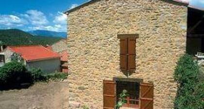 Rose - FILLOLS - Gîte